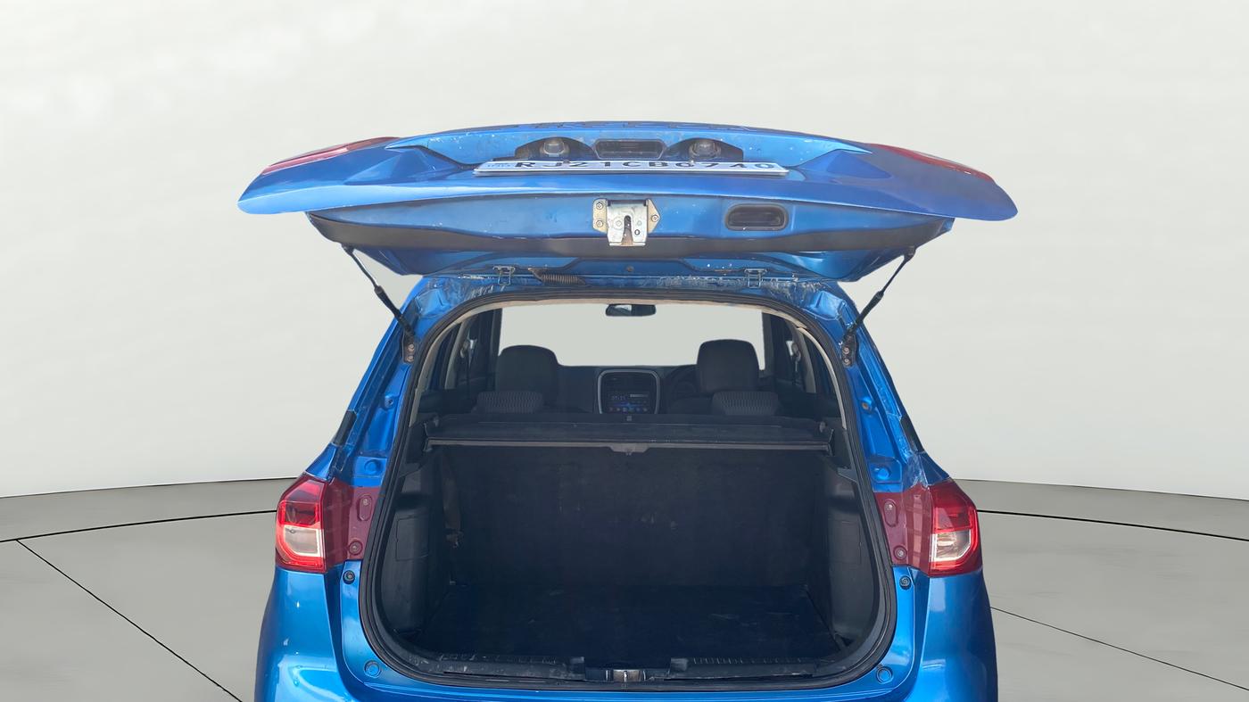 2017 Maruti Vitara Brezza VDI (O), Diesel, Manual, 1,09,106 km, Boot Door Open