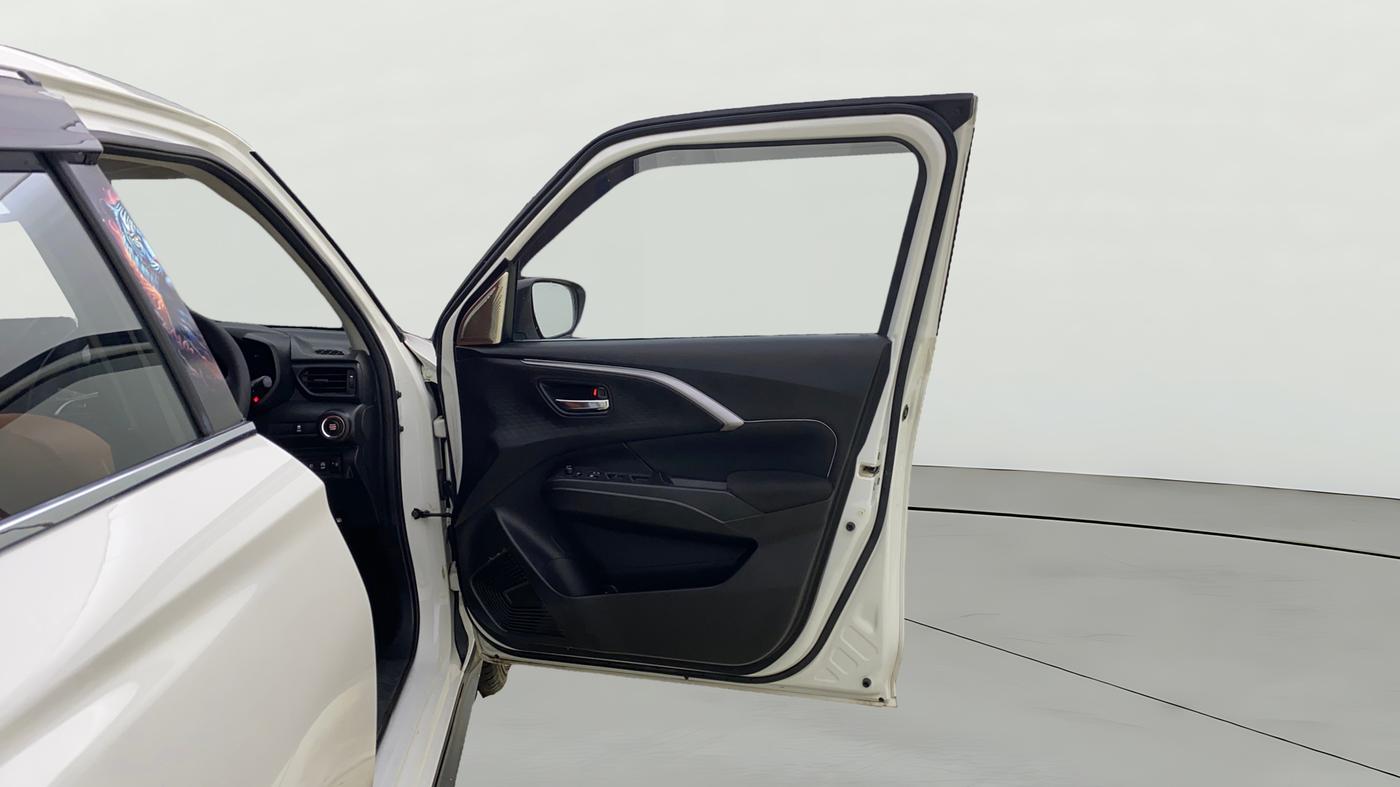 2024 Maruti Swift ZXi AMT, Petrol, Automatic, 17,615 km, RHS Front Door