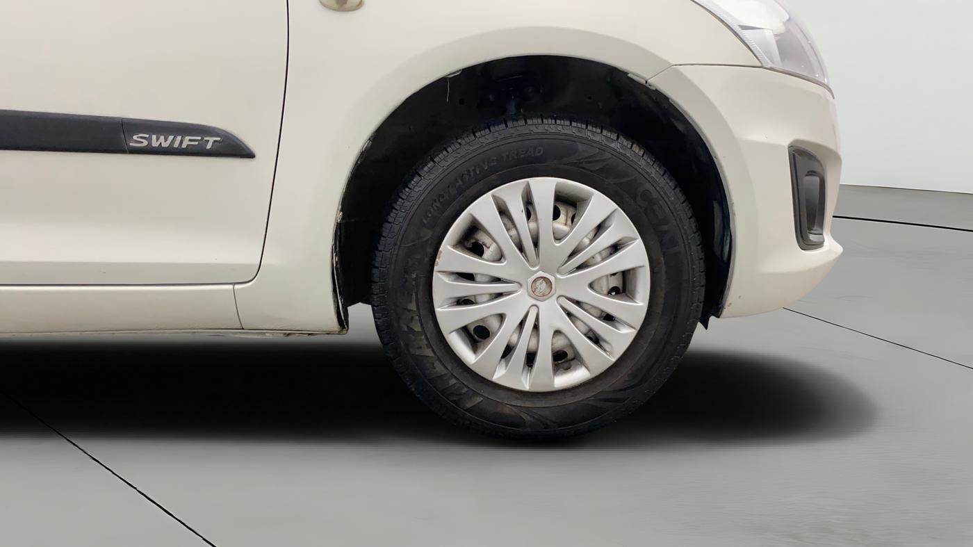 2016 Maruti Swift LXI, Petrol, Manual, 79,542 km, Right Front Wheel