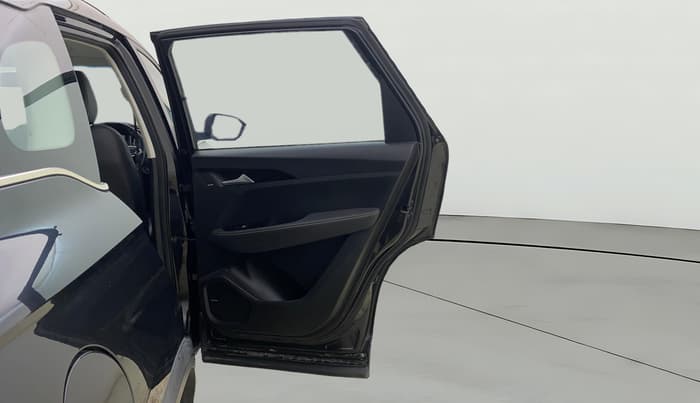 2019 MG HECTOR SHARP HYBRID 1.5 PETROL, Petrol, Manual, 37,940 km, RHS Rear Door
