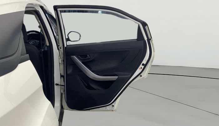2023 Tata NEXON XM PLUS SUNROOF PETROL, Petrol, Manual, 3,456 km, RHS Rear Door
