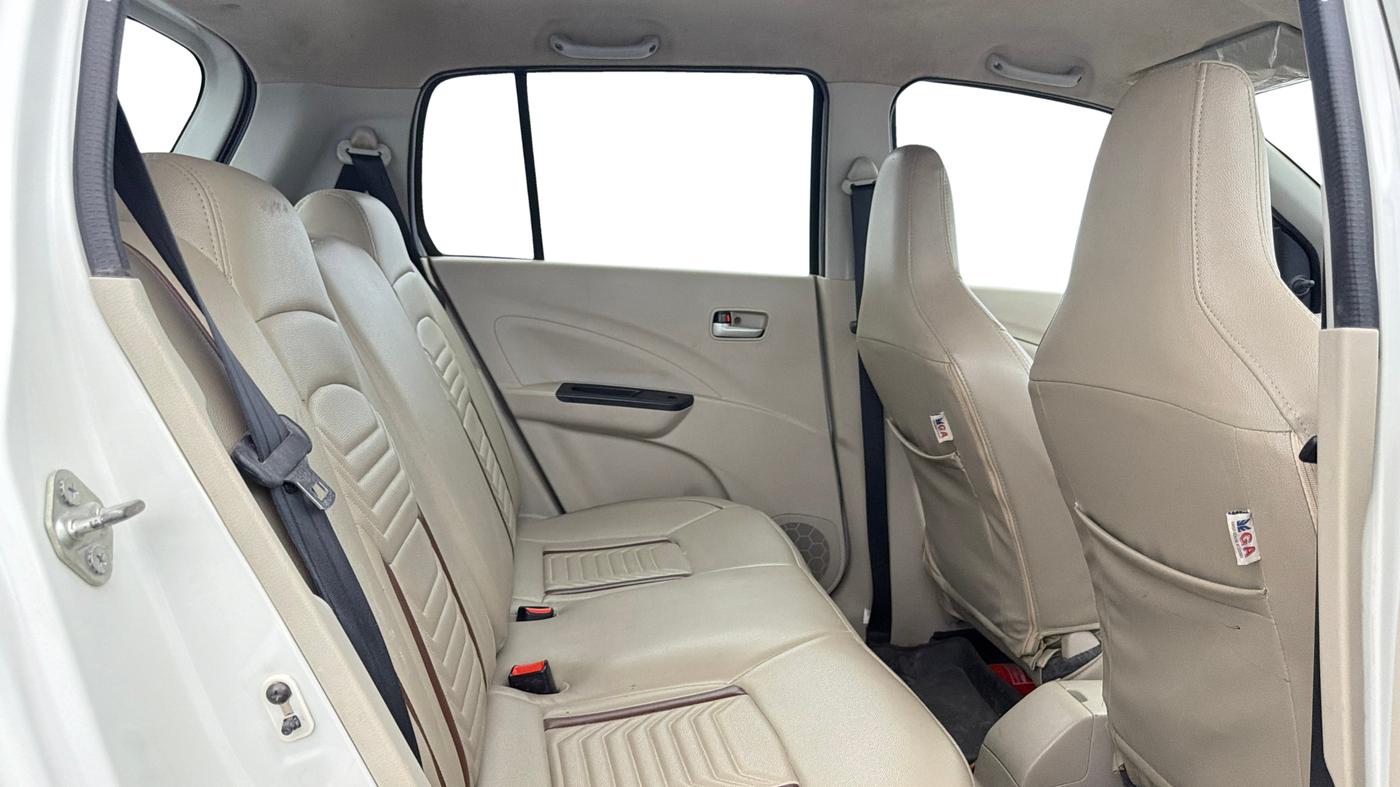 2018 Maruti Celerio VXI CNG, CNG, Manual, 24,468 km, Right Side Rear Door Cabin