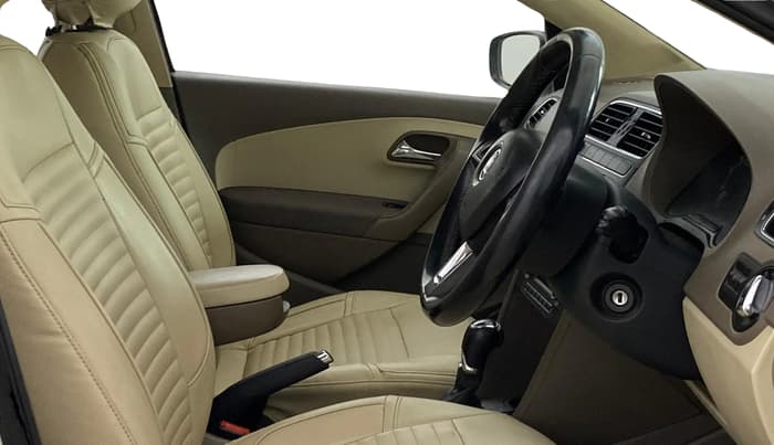 2015 Skoda Rapid ELEGANCE 1.6 MPI MT, Petrol, Manual, 1,27,039 km, Right Side Front Door Cabin