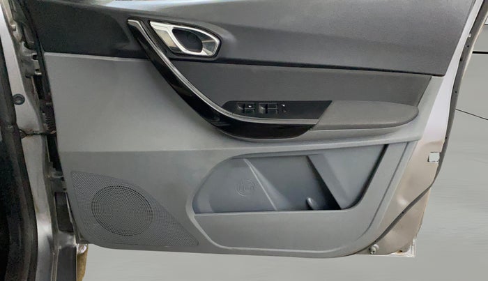 2018 Tata TIGOR XZA PETROL, Petrol, Automatic, 29,322 km, Driver Side Door Panels Control