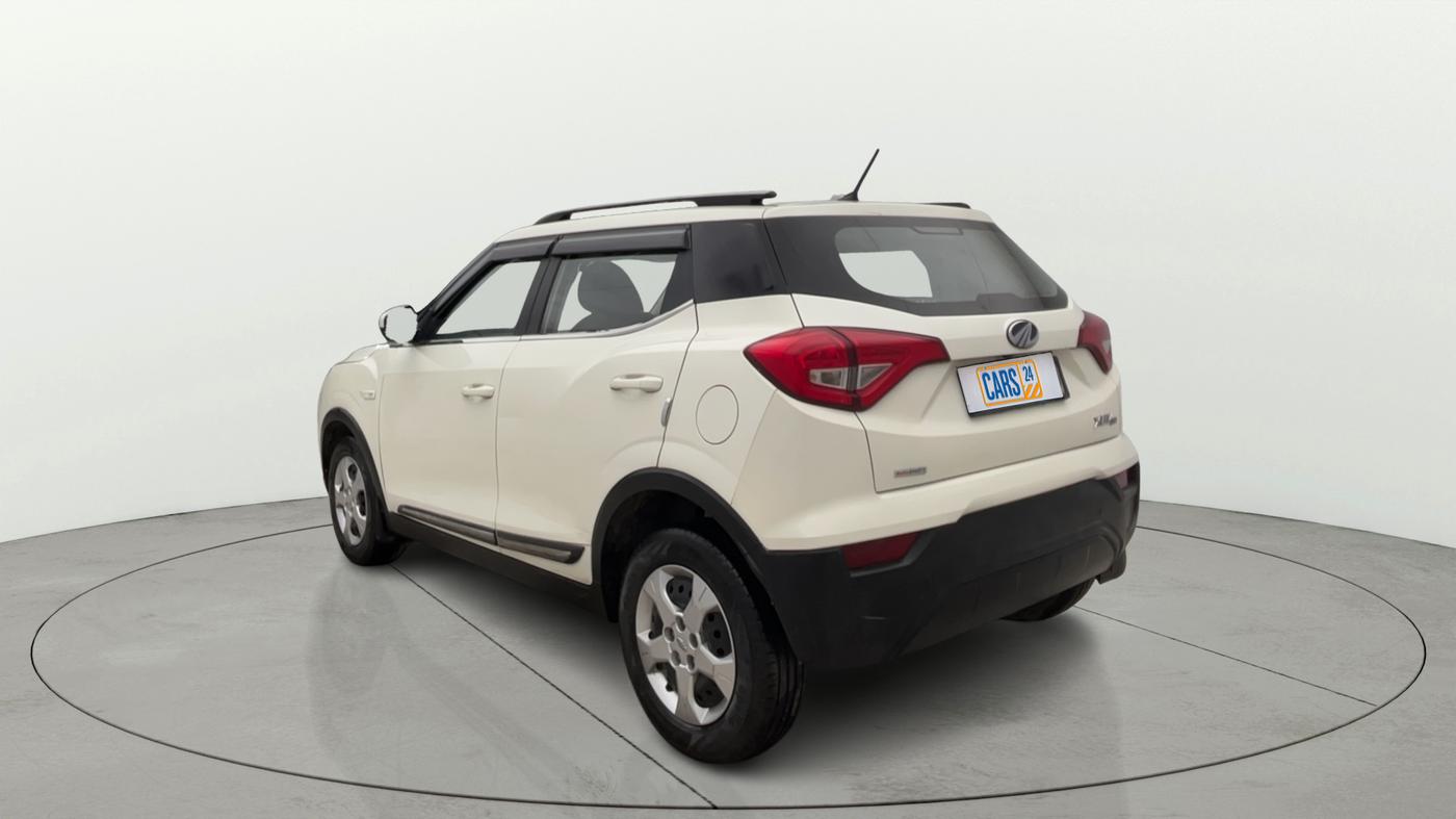 2022 Mahindra XUV300 W6 1.2 PETROL AMT, Petrol, Automatic, 19,036 km, Left Back Diagonal