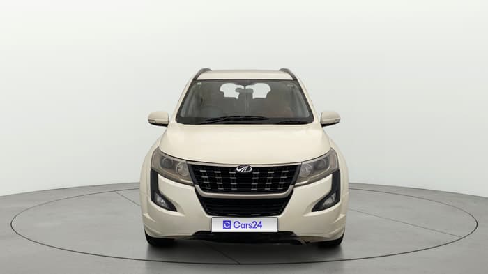 2020 Mahindra XUV500 W5, Diesel, Manual, 1,25,165 km, Front
