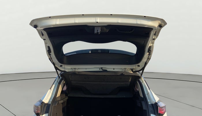 2020 Tata Harrier XZA 2.0L DUAL TONE, Diesel, Automatic, 1,22,626 km, Boot Door Open