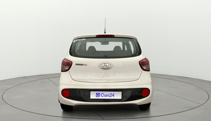 2018 Hyundai Grand i10 MAGNA 1.2 KAPPA VTVT, Petrol, Manual, 1,15,262 km, Back/Rear