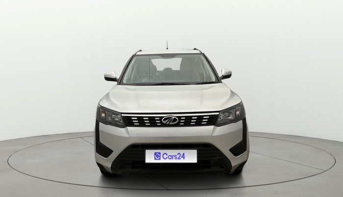 2020 Mahindra XUV300 W6 1.5 DIESEL, Diesel, Manual, 50,032 km, Front