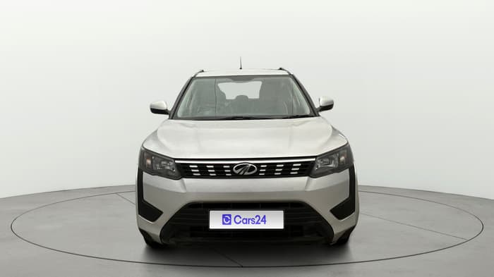 2020 Mahindra XUV300 W6 1.5 DIESEL, Diesel, Manual, 50,032 km, Front