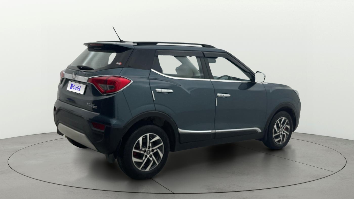 2022 Mahindra XUV300 W8 (O) 1.5 DIESEL AMT, Diesel, Automatic, 71,615 km, Right Back Diagonal