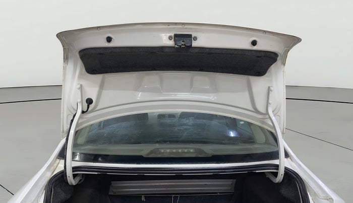 2016 Skoda Rapid 1.6 MPI ACTIVE, Petrol, Manual, 83,139 km, Boot Door Open