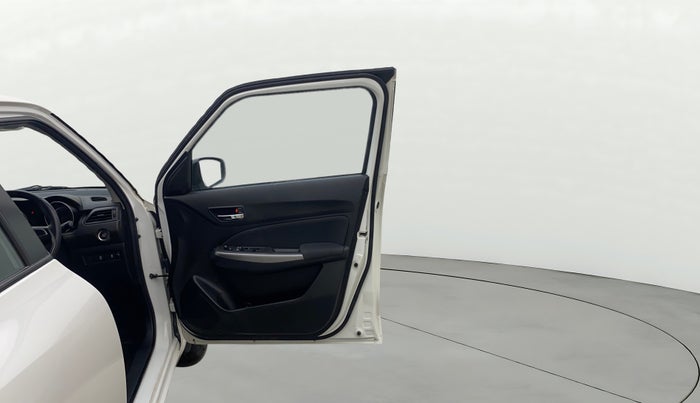 2022 Maruti Swift ZXI AMT, Petrol, Automatic, 17,346 km, RHS Front Door