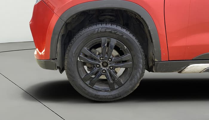 2019 Maruti Vitara Brezza ZDI PLUS AT DUAL TONE, Diesel, Automatic, 67,898 km, Left Front Wheel