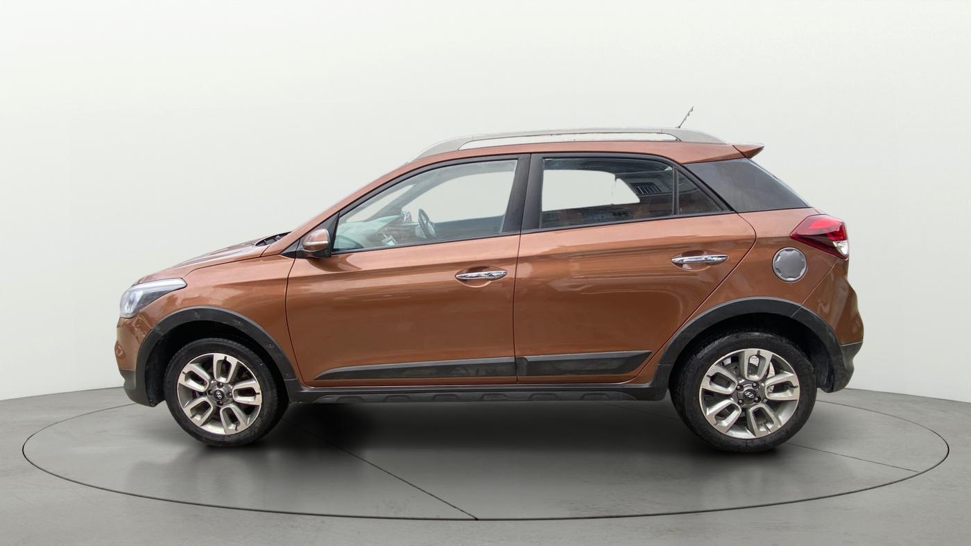2016 Hyundai i20 Active 1.2 SX, Petrol, Manual, 1,10,521 km, Left Side