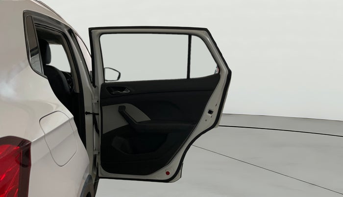 2023 Skoda KUSHAQ STYLE 1.5L TSI DSG (6 AIRBAGS), Petrol, Automatic, 26,315 km, RHS Rear Door