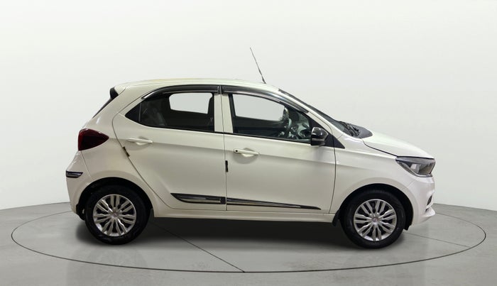 2022 Tata Tiago XT (O) PETROL, Petrol, Manual, 34,676 km, Right Side View