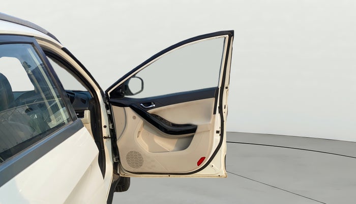 2021 Tata NEXON XZA PLUS SUNROOF PETROL, Petrol, Automatic, 70,641 km, RHS Front Door