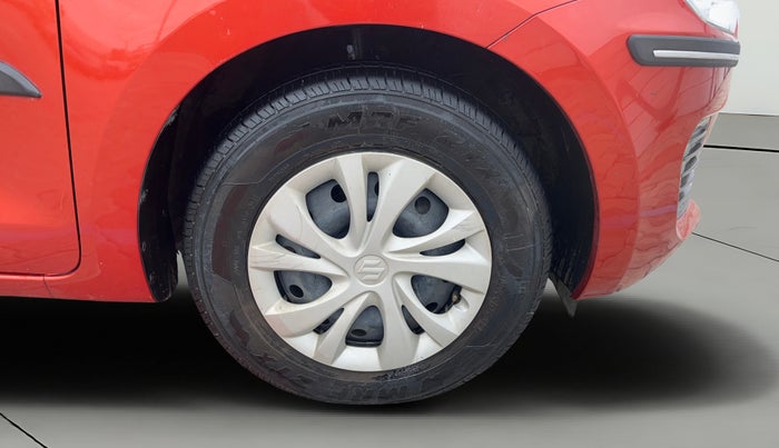 2018 Maruti Swift VXI, Petrol, Manual, 52,353 km, Right Front Wheel