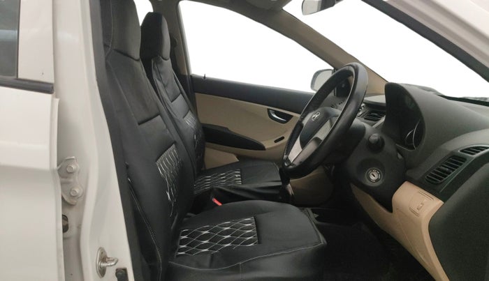 2017 Hyundai Eon SPORTZ, Petrol, Manual, 50,718 km, Right Side Front Door Cabin