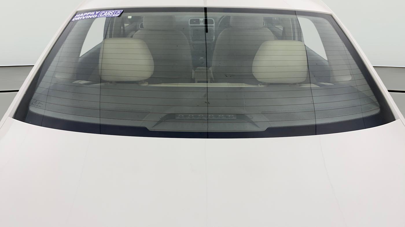 2015 Volkswagen Vento HIGHLINE 1.6 MPI, Petrol, Manual, 57,363 km, Rear Windshield
