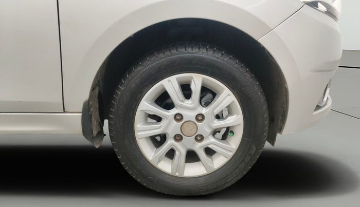 2018 Tata Tiago XZA PETROL, Petrol, Automatic, 23,052 km, Right Front Wheel