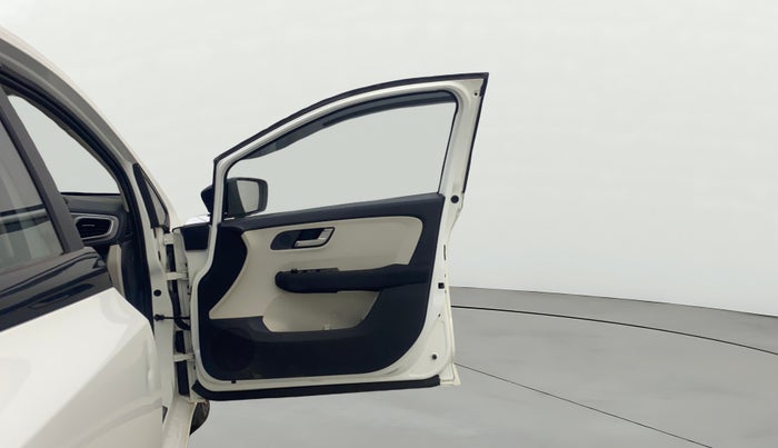 2023 Tata ALTROZ  XZ Plus (O) (S), Petrol, Manual, 11,697 km, RHS Front Door