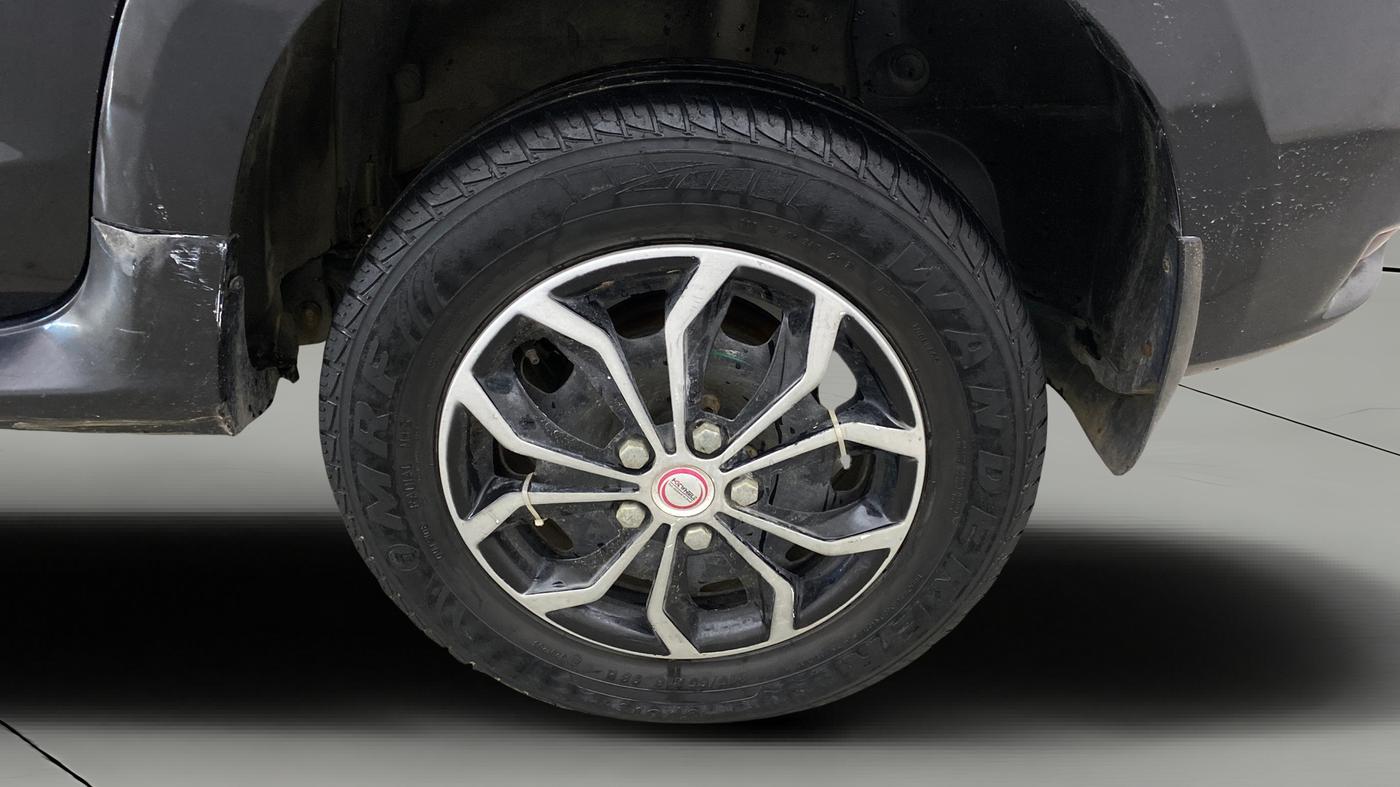 2015 Nissan Terrano XL (P), Petrol, Manual, 45,514 km, Left Rear Wheel