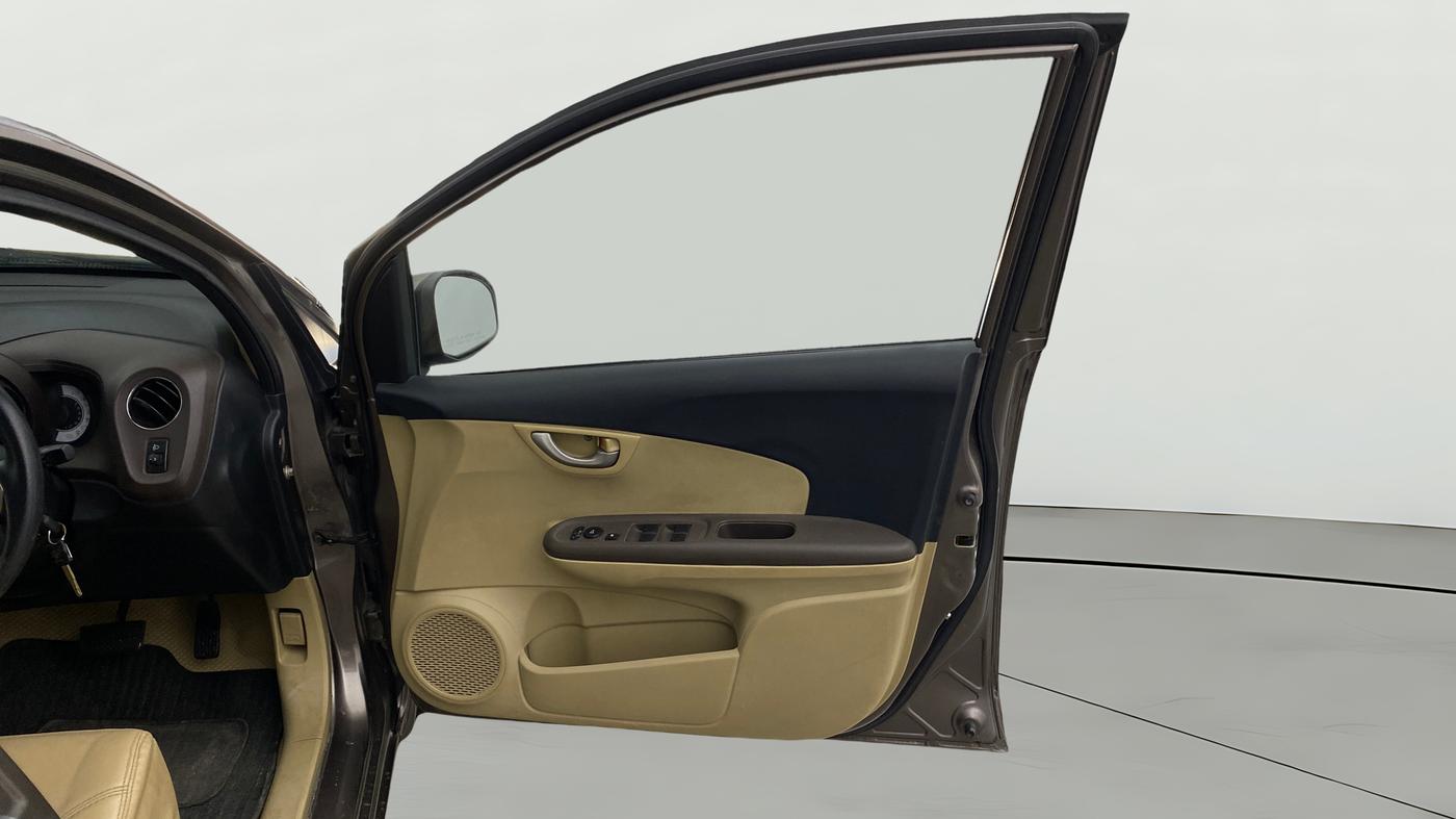 2013 Honda Brio VX AT, Petrol, Automatic, 67,479 km, RHS Front Door