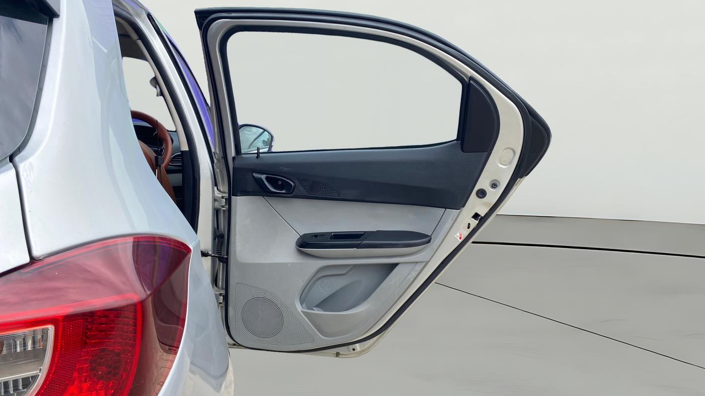 2020 Tata Tiago XT PETROL, Petrol, Manual, 86,530 km, RHS Rear Door