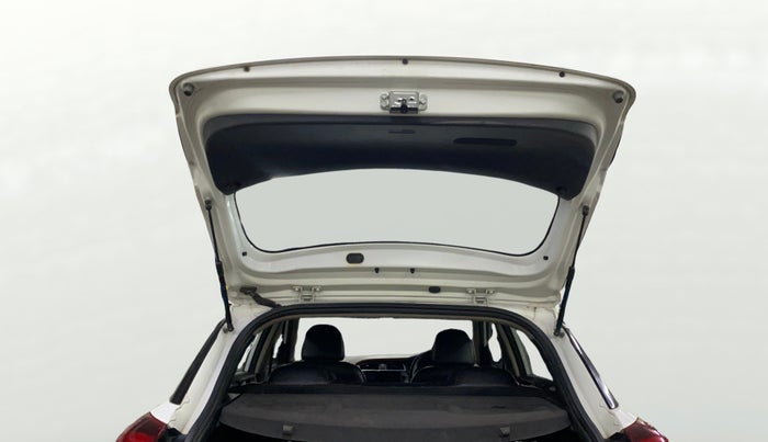 2018 Hyundai Elite i20 MAGNA EXECUTIVE 1.2, Petrol, Manual, 55,422 km, Boot Door Open