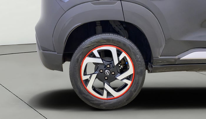 2022 Nissan MAGNITE XV PREMIUM TURBO CVT, Petrol, Automatic, 18,165 km, Right Rear Wheel