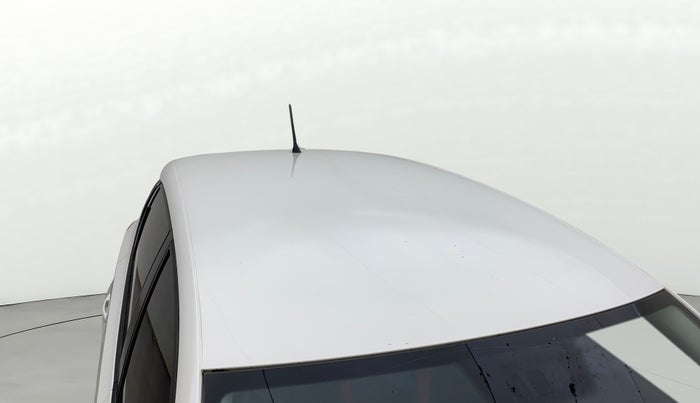 2016 Volkswagen Polo COMFORTLINE 1.2L, Petrol, Manual, 95,471 km, Roof