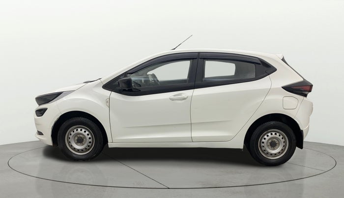 2020 Tata ALTROZ XE PETROL, Petrol, Manual, 33,190 km, Left Side