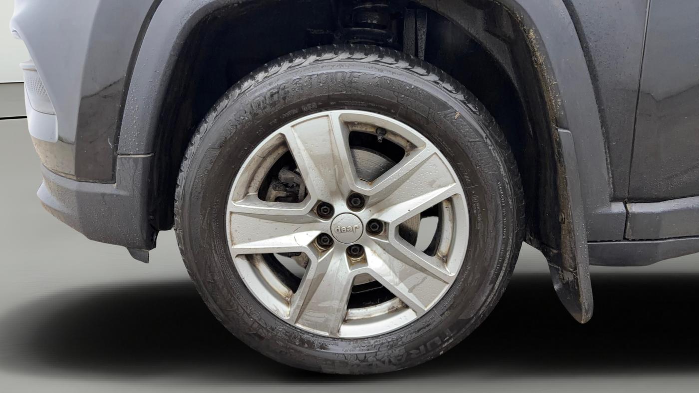 2021 Jeep Compass LONGITUDE (O) 1.4 PETROL DCT, Petrol, Automatic, 1,19,062 km, Left Front Wheel