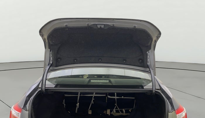 2014 Toyota Corolla Altis G PETROL, Petrol, Manual, 1,03,843 km, Boot Door Open