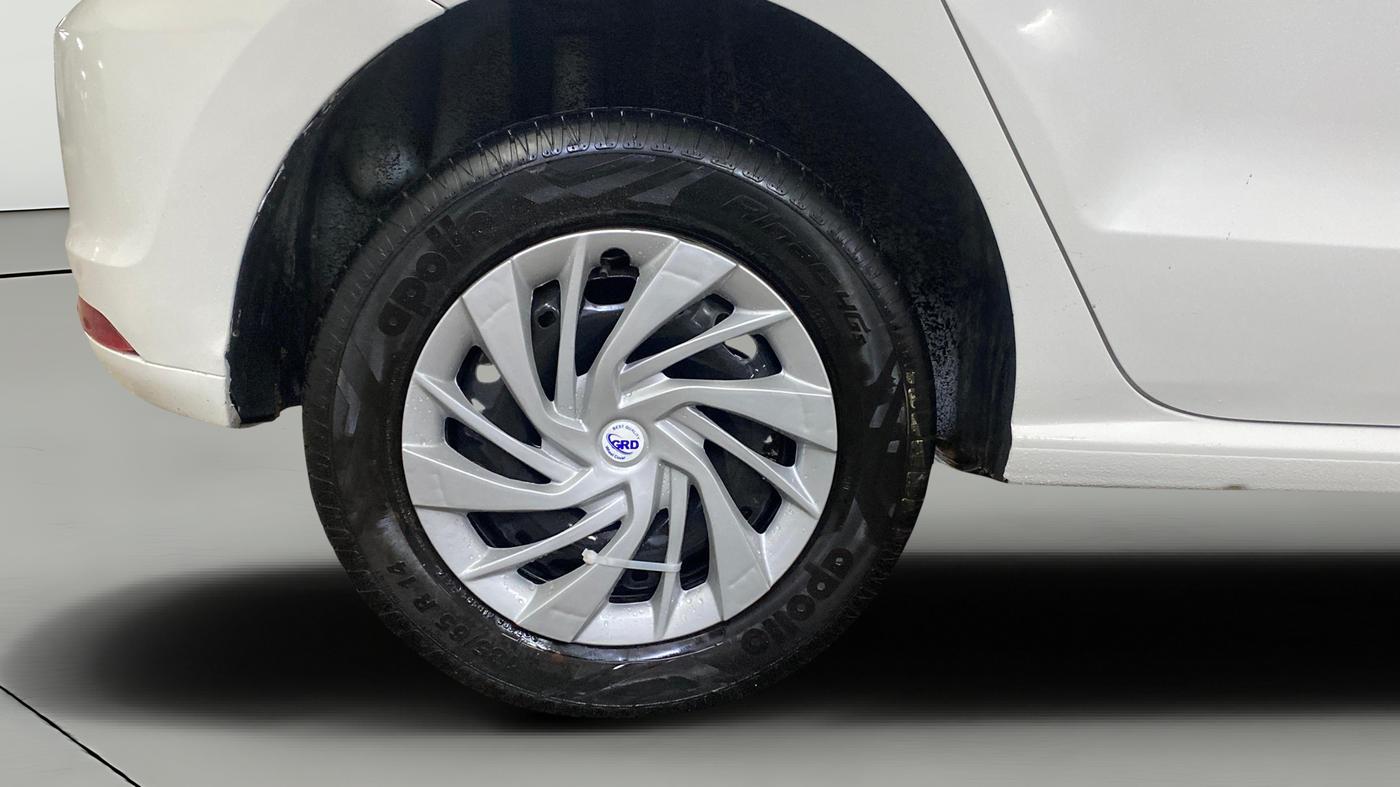2019 Volkswagen Polo TRENDLINE 1.0L, Petrol, Manual, 67,707 km, Right Rear Wheel