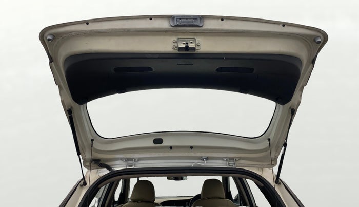 2016 Hyundai Elite i20 ASTA 1.2, Petrol, Manual, 82,901 km, Boot Door Open