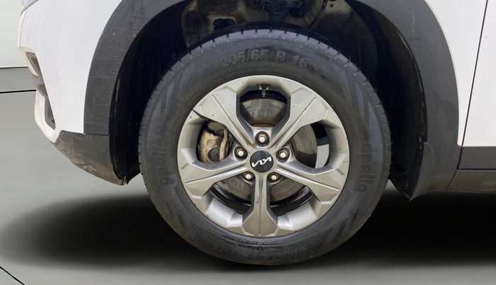 2023 KIA SELTOS HTK PLUS 1.5 DIESEL IMT, Diesel, Manual, 1,17,162 km, Left Front Wheel