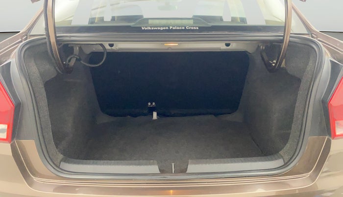 2016 Volkswagen Ameo HIGHLINE1.5L, Diesel, Manual, 93,203 km, Boot Open Zoomed View