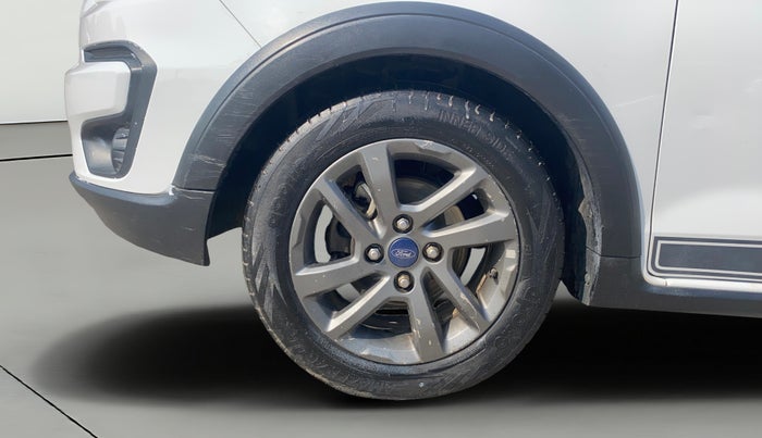 2018 Ford FREESTYLE TITANIUM 1.2 PETROL, Petrol, Manual, 1,28,009 km, Left Front Wheel