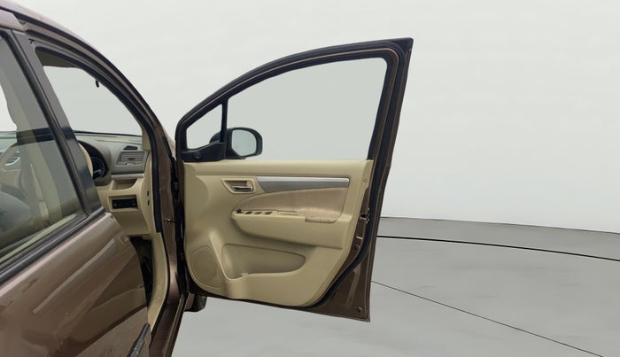 2014 Maruti Ertiga VXI ABS, Petrol, Manual, 45,582 km, RHS Front Door