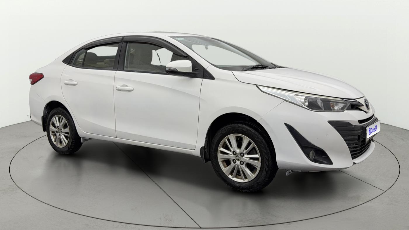 2018 Toyota YARIS V CVT, Petrol, Automatic, 53,045 km, SRP