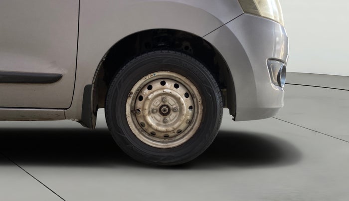 2017 Maruti Wagon R 1.0 LXI CNG, CNG, Manual, 50,765 km, Right Front Wheel