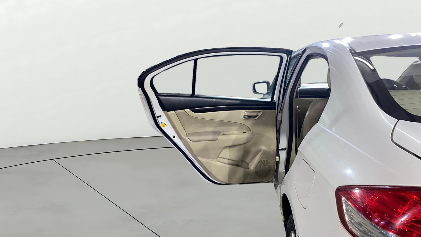 2016 Maruti Ciaz ZXI, Petrol, Manual, 33,966 km, LHS Rear Door