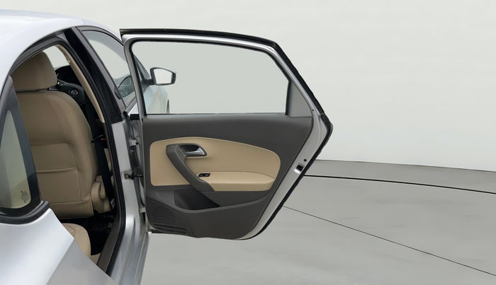 2016 Volkswagen Vento HIGHLINE PETROL AT, Petrol, Automatic, 83,011 km, RHS Rear Door