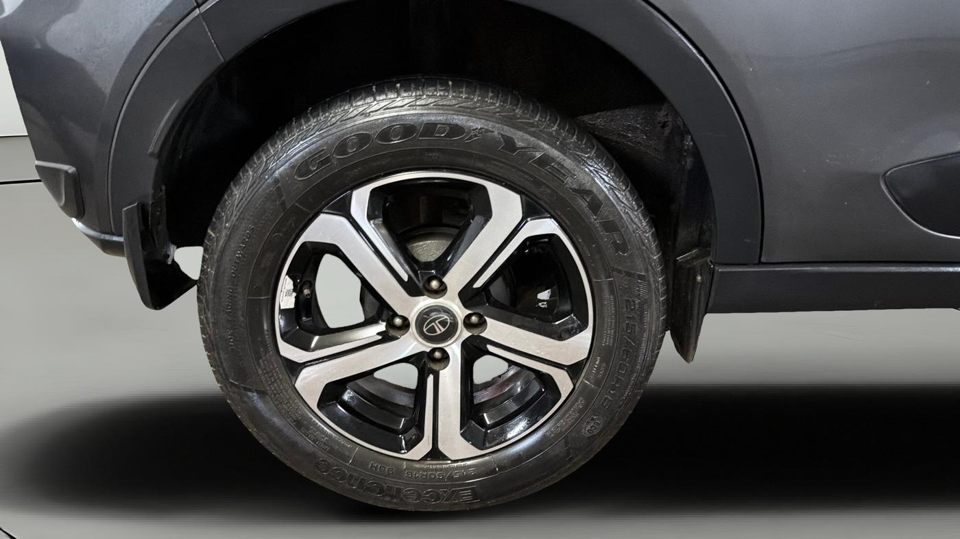 2022 Tata NEXON XZ PLUS PETROL, Petrol, Manual, 50,156 km, Right Rear Wheel