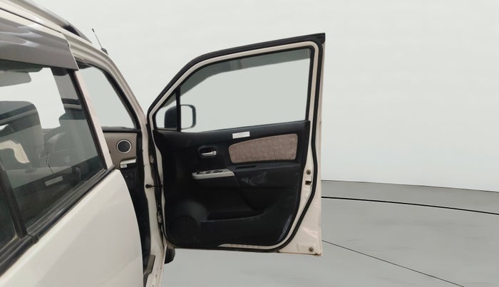 2016 Maruti Wagon R 1.0 VXI (O) AMT, Petrol, Automatic, 1,11,583 km, RHS Front Door