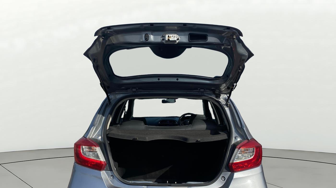 2018 Tata Tiago XZ PETROL, Petrol, Manual, 57,417 km, Boot Door Open