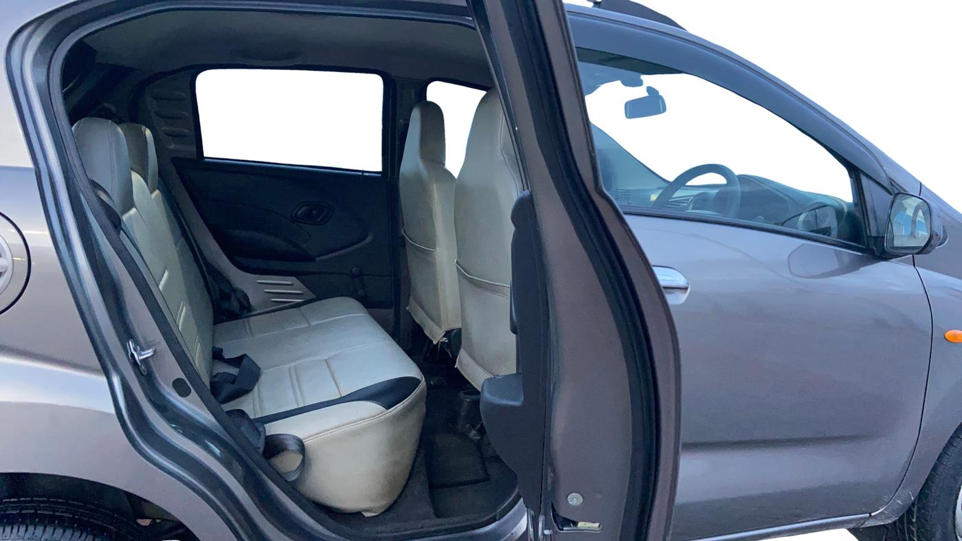 2018 Datsun Redi Go A, Petrol, Manual, 39,141 km, Right Side Rear Door Cabin